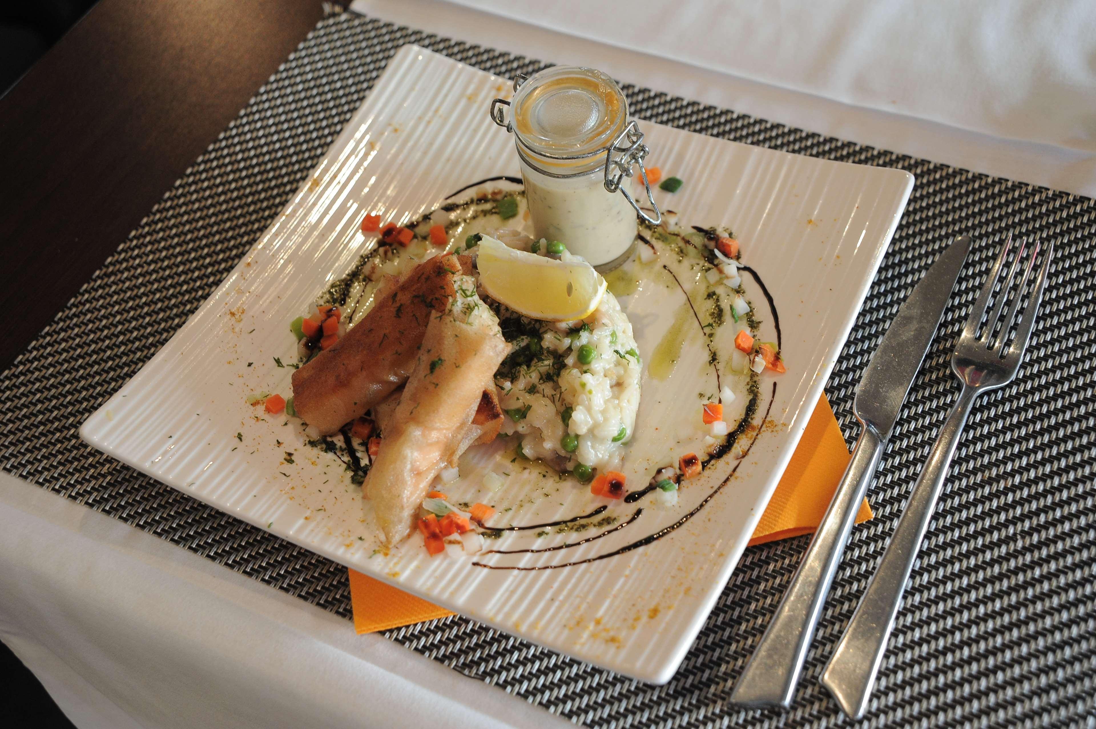 Hotel Kyriad Dieppe Saint-Aubin-sur-Scie Dış mekan fotoğraf