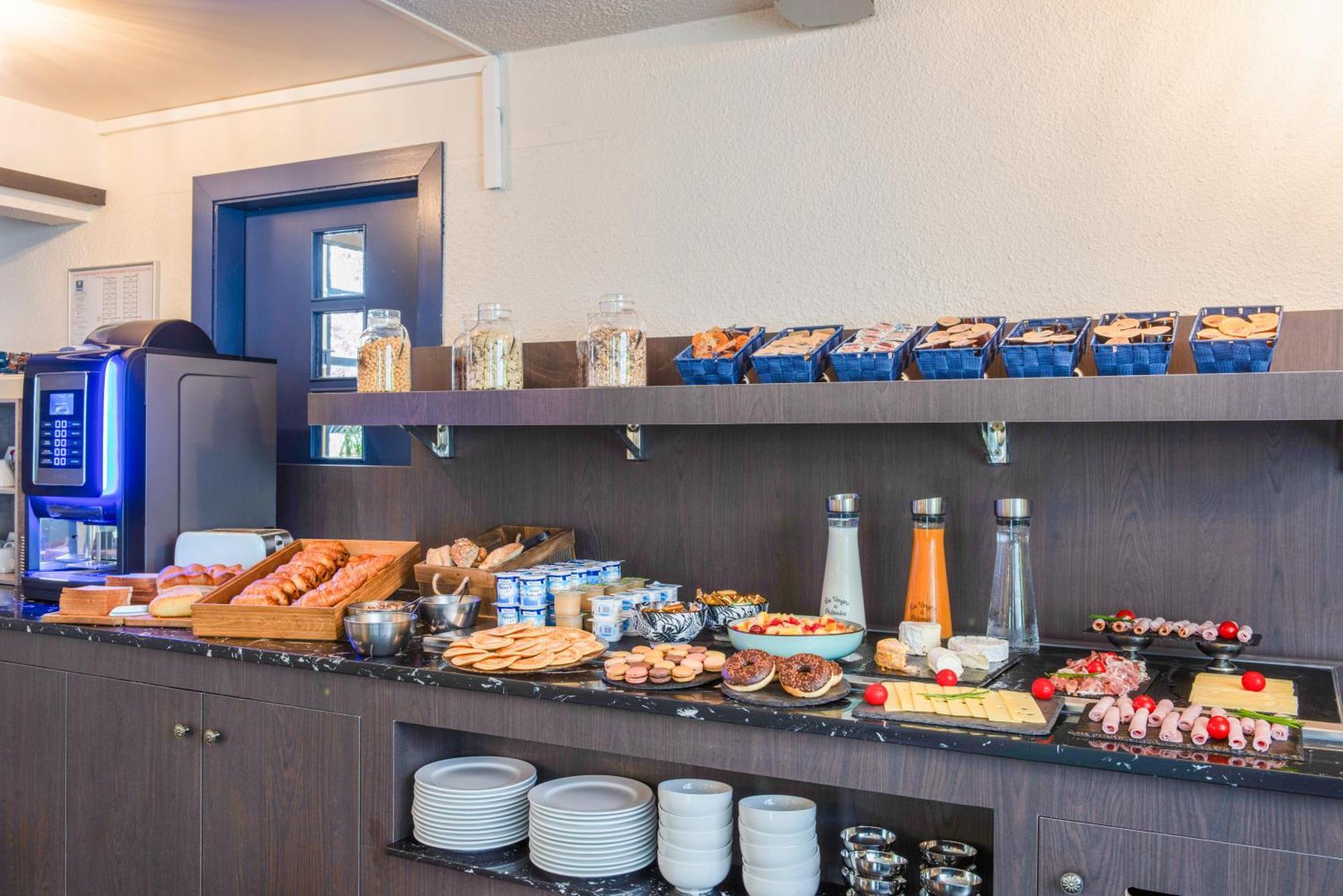 Hotel Kyriad Dieppe Saint-Aubin-sur-Scie Dış mekan fotoğraf